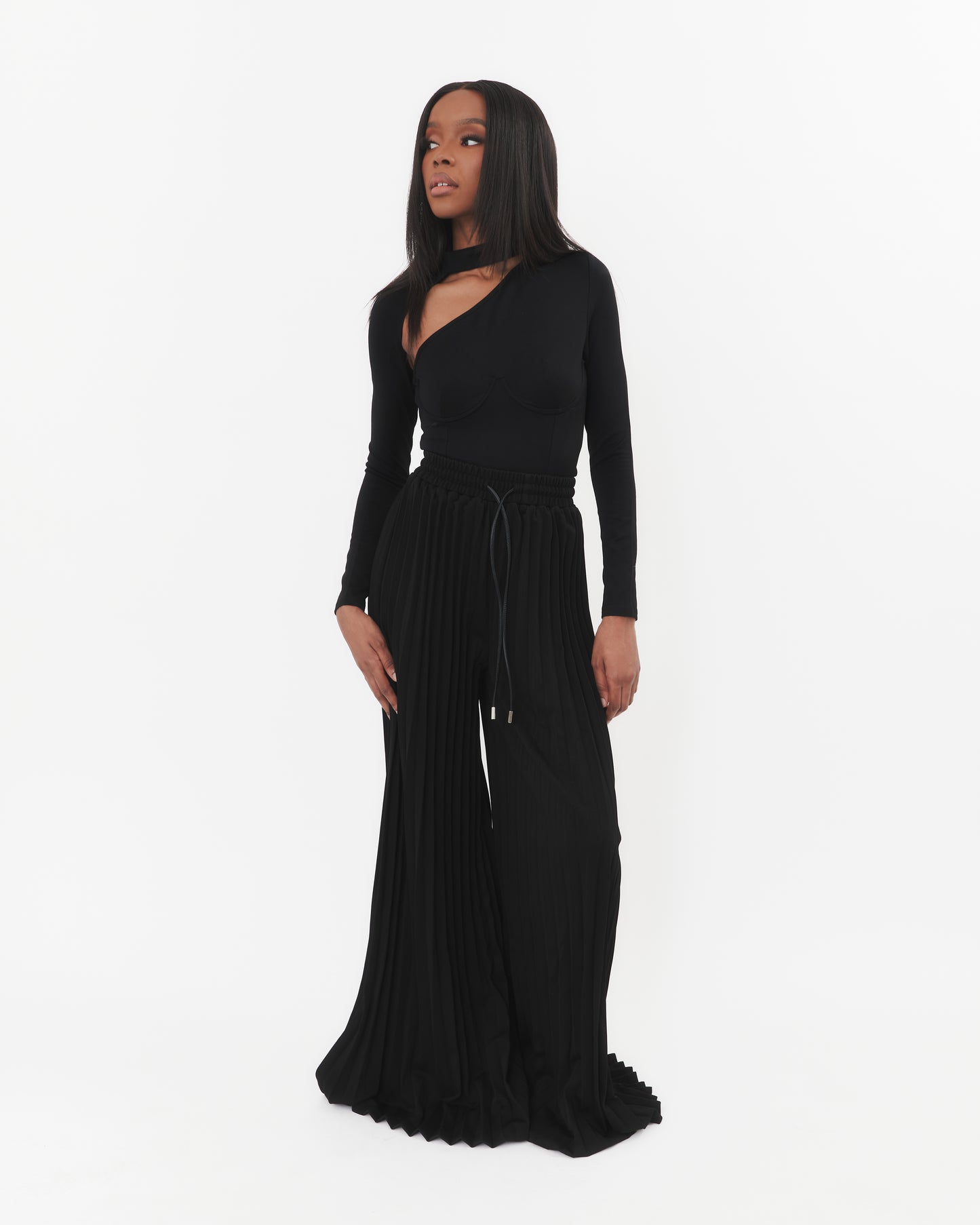 Tracey Pleated Pants in Black (Redesigned)