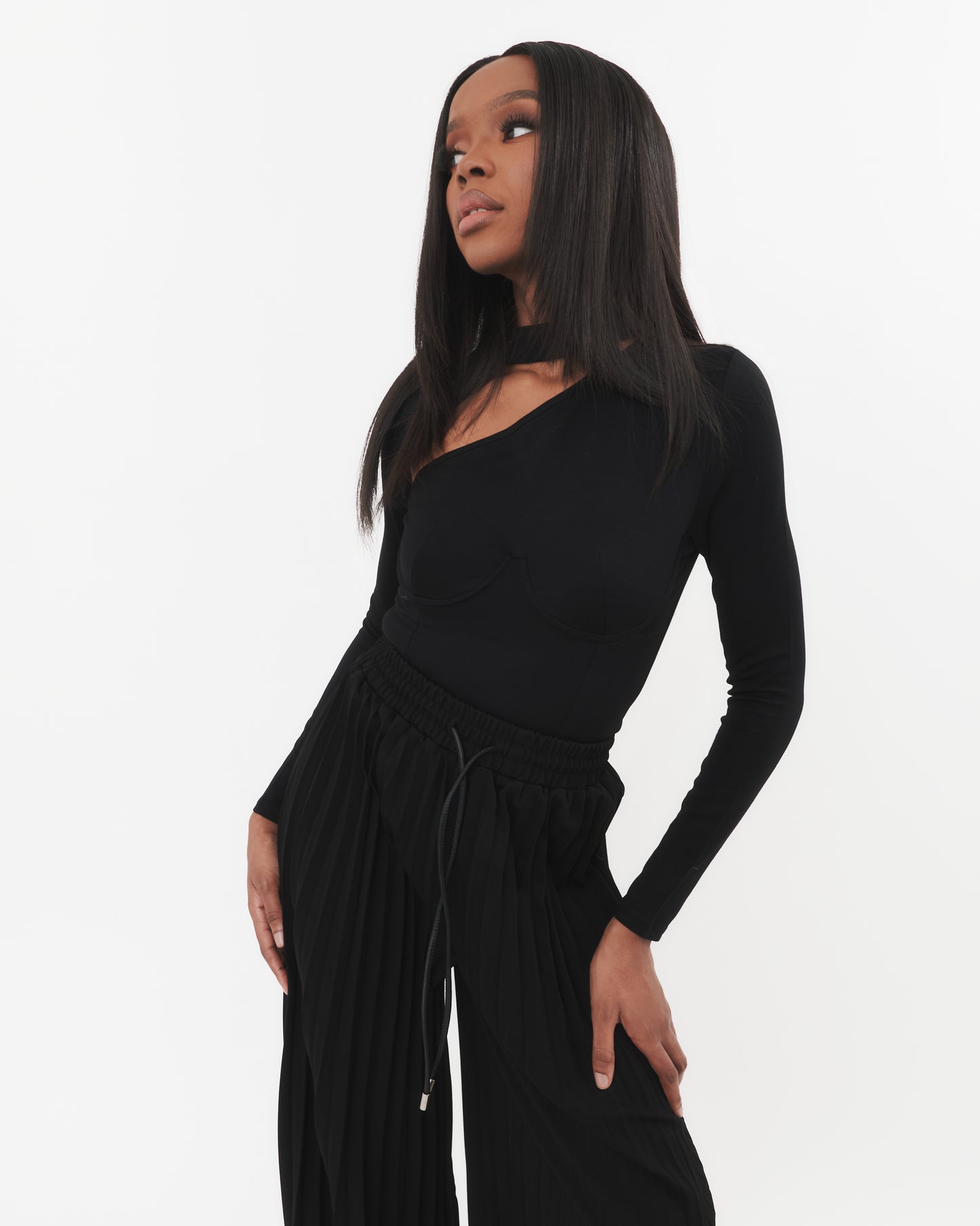 Tracey Pleated Pants in Black (Redesigned)