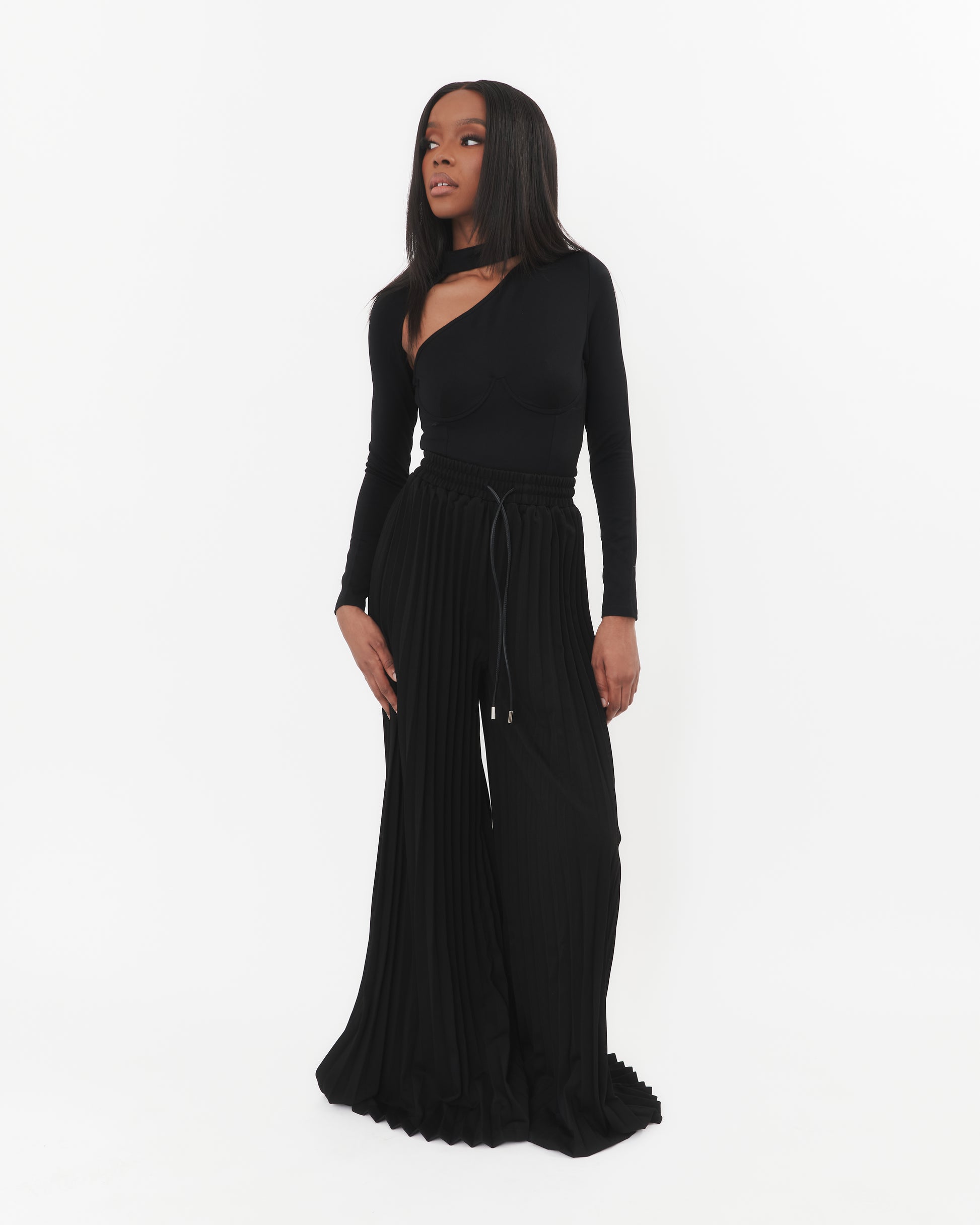 Tracey Pleated Pants in Black (Redesigned) – Fumi The Label Tracey Pleated Pants in Black (Redesigned) – Fumi The Label